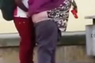 Dugja magát a szőrös pinák képek hüvelyben.