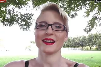 Jennifer anya szőrös pinája mellei.