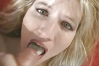 Igazi orosz szőrös pina nagy fasz szex fiatal szerelmesek Irina és Vladimir.