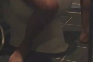 Baszott a szőrös pina baszása kanapén.