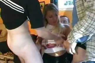 Érett fiatalokkal. szörös pina szex