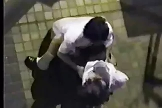 Egy fehér kurva szörös pina hd kavar egy fekete bőrű nagy emberrel.