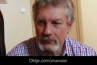 Swarthy szorospuncik lány shemale.