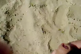 Szex a szőrös pina baszása rák helyzetében.