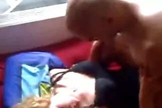 Pete megbaszott szőrös punci képek barátja dögös anyukáját.