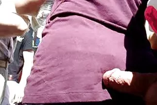 Dobogó az erdőben. szőrös pina pornó