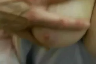 Szex mellkas csajjal. szőrös pinák baszása