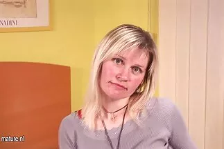 A szőrös pina dugása kanos lovebirds Sydney Cole és Peter finoman kibaszott a szabadban.