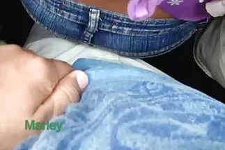 ázsiai lány szőrös pina porno rángatózó kakas.
